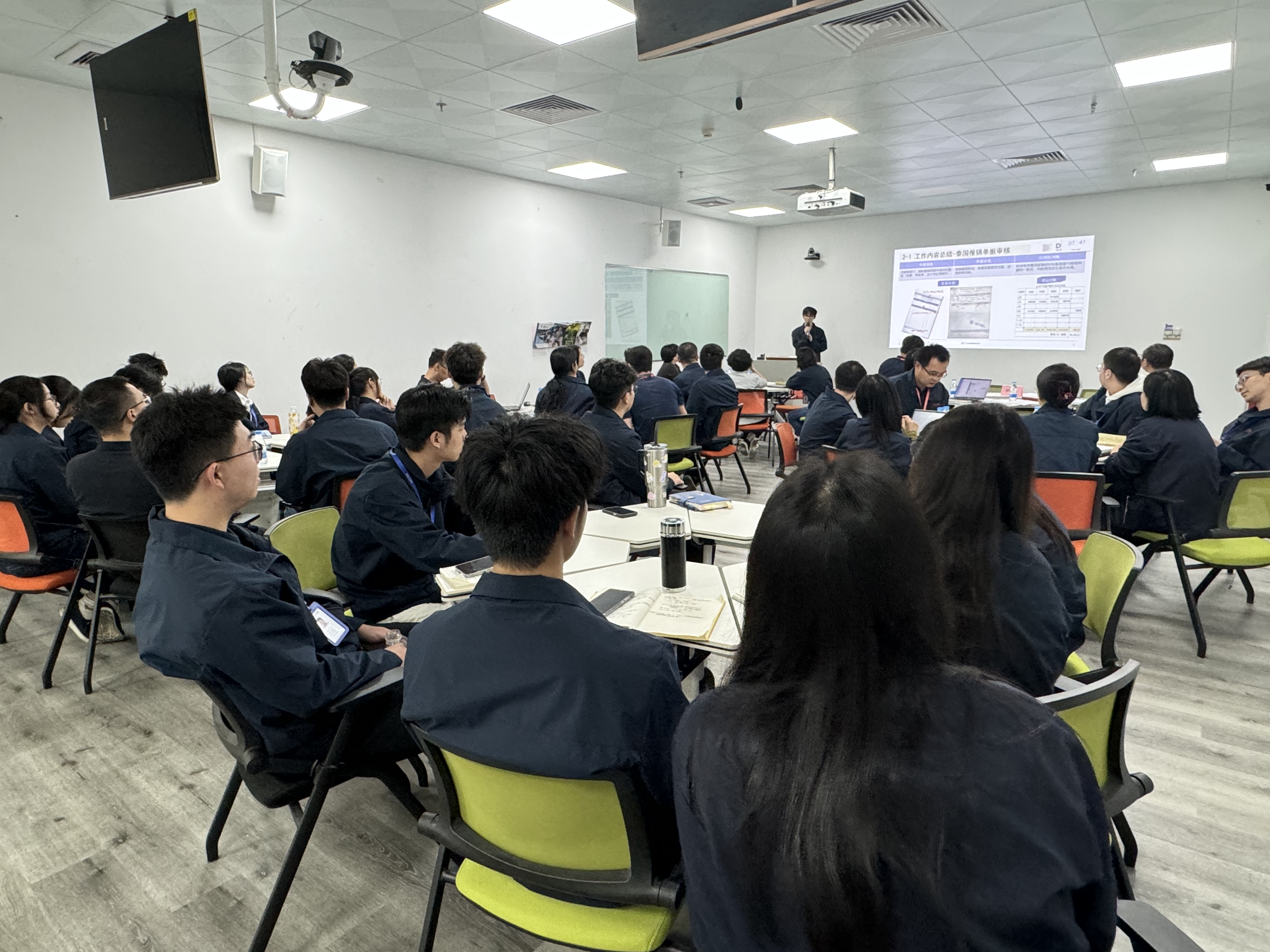 看见J9集团国际站新力量——2025届管培生述职汇报