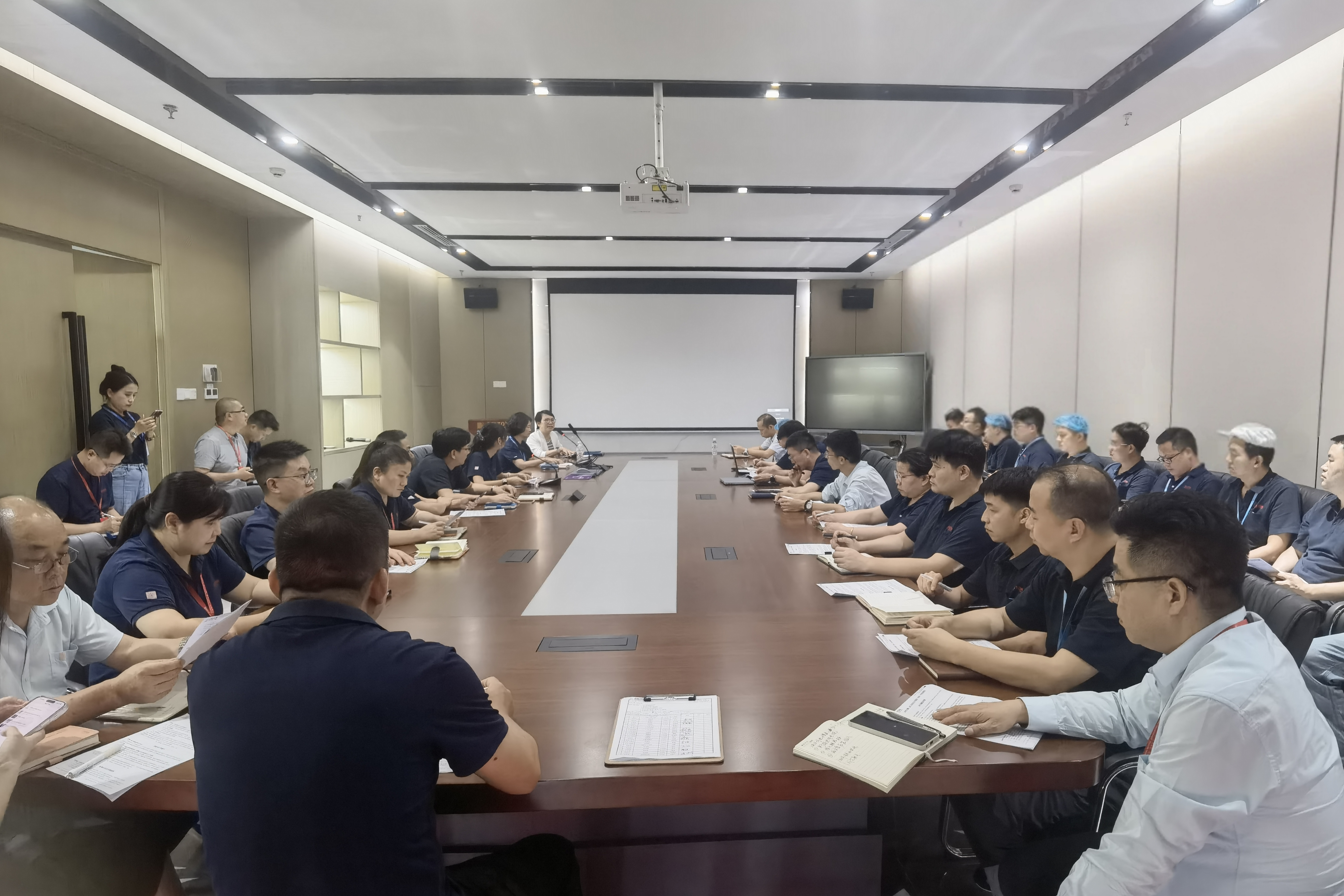 全员出招抓品质 黄石J9集团国际站QCC开跑